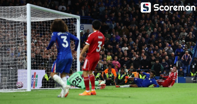 리버풀, 2경기 연속 추가시간 결승골 패배…아스널, 선두 등극